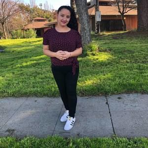 Meet your Posher, Nahomy